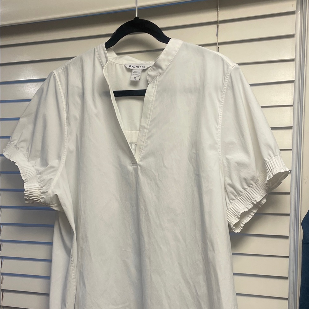 No longer available. Athleta Levitate Crisp White Poplin Shirt XL